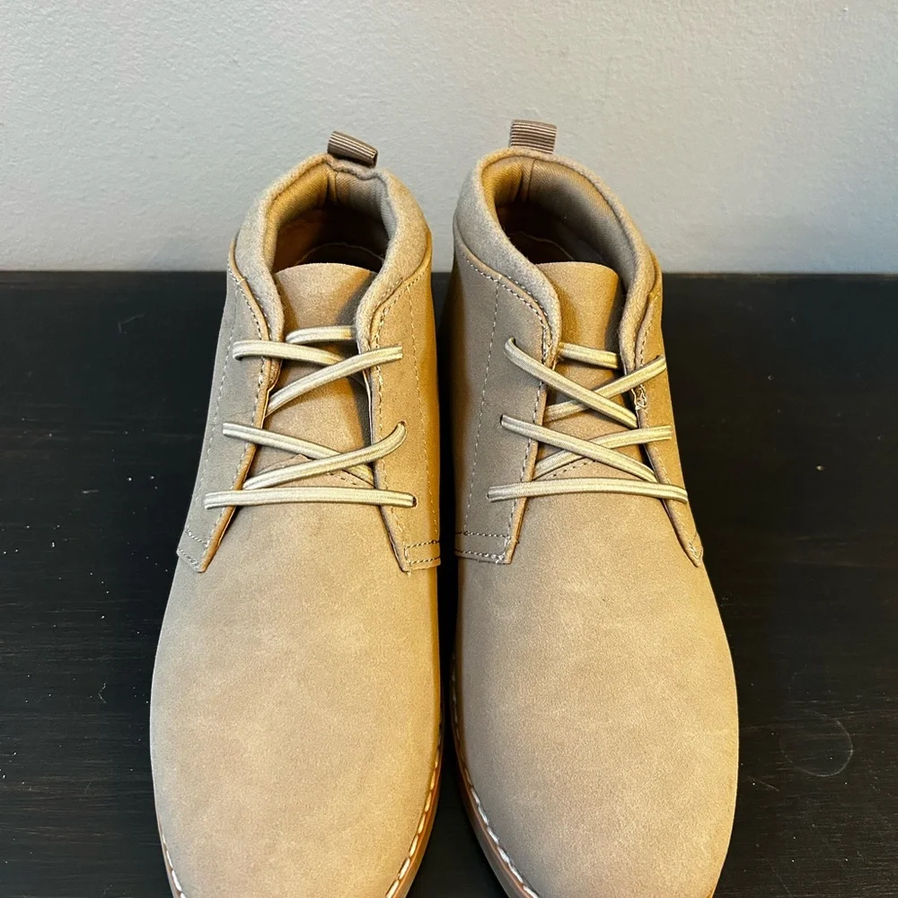 New Kids Nordstrom Rack Beige Faux Suede Chukka Ankle Boots Booties Size‎ 2 Y